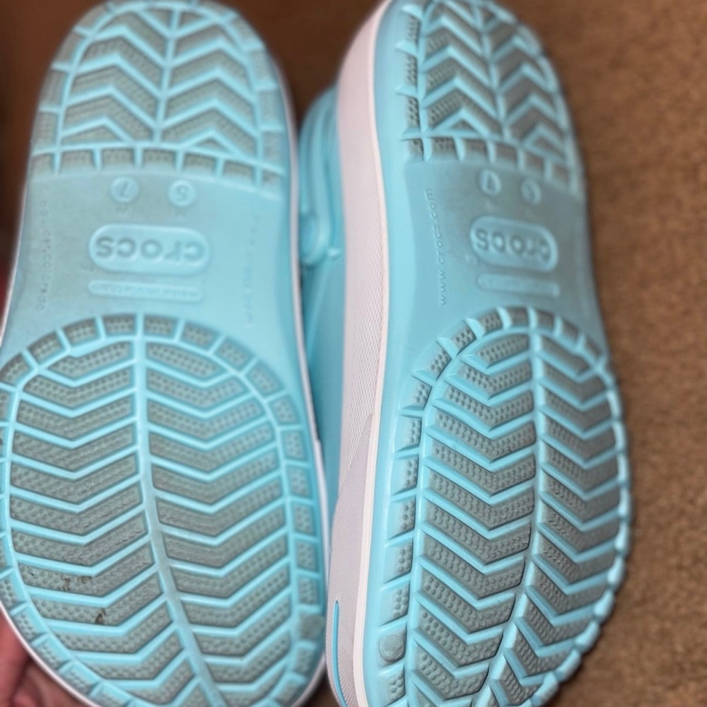 CROCS - Picture 4 of 4